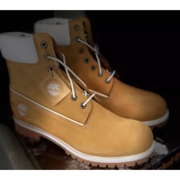TIMBERLAND LIMITED EDITION 26048 MENS 6 INCH 11  PREMIUM BOOT WATER PROOF - Picture 1 of 11